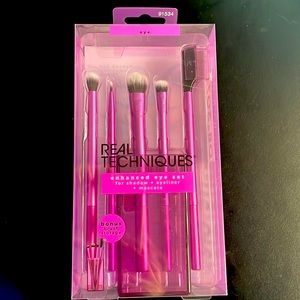 ✨ REAL TECHNIQUES BRUSH ENHANCED EYE SET 6pc (New with Box)